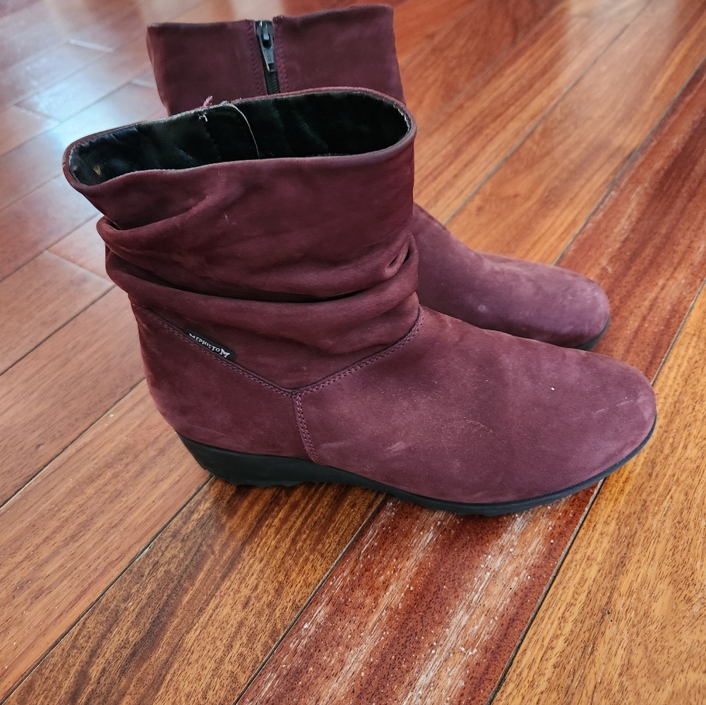 Womans Mephisto Wine Colored Agatha Slouch Leather Ankle Boots Size 7